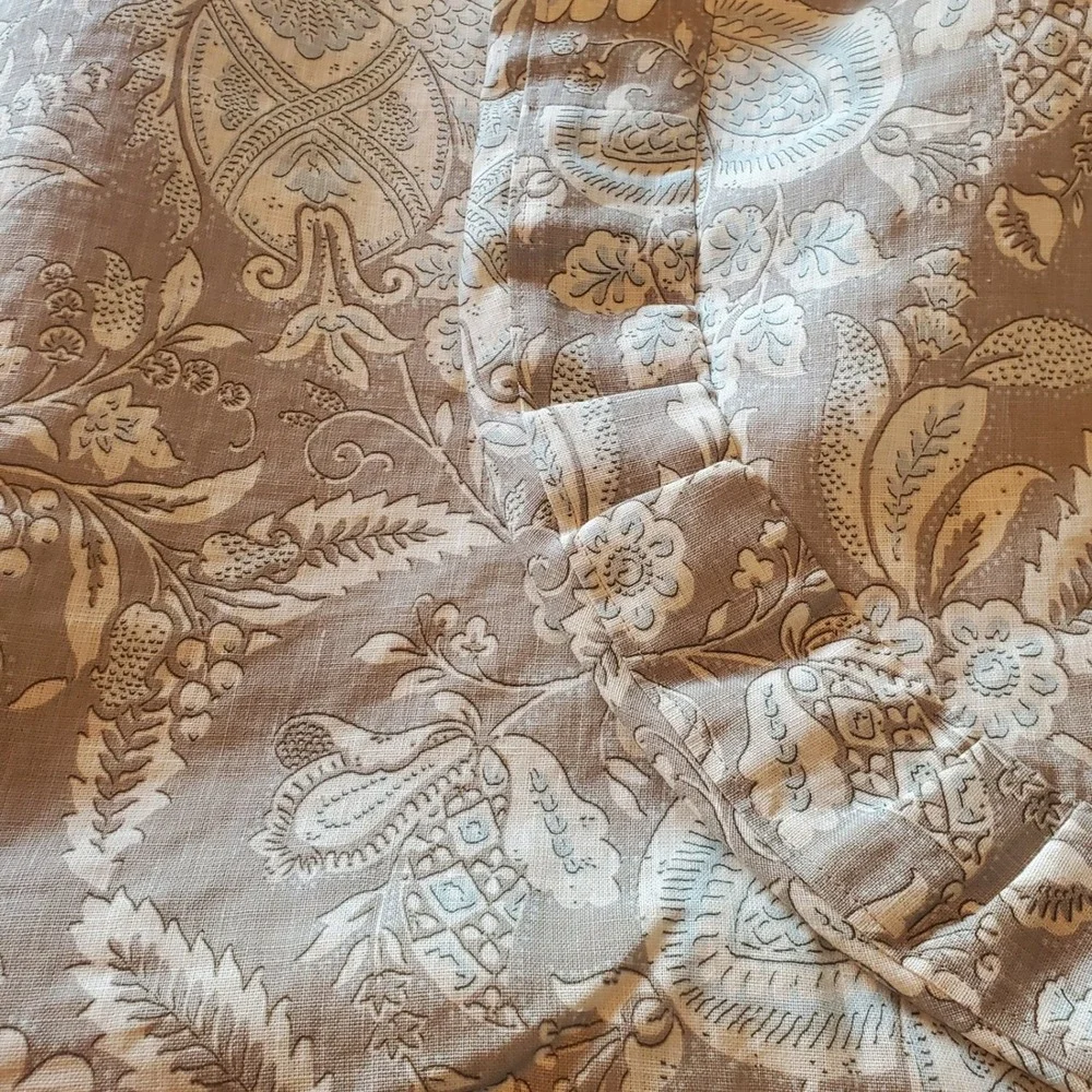 Carleton V Linen Fabric Homemade Bed Cover Comforter Ruffled Beige 89x87 Unused